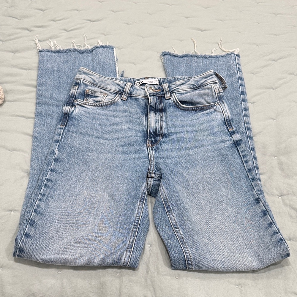 Zara High Rise Light Blue Jeans - Picture 6 of 8